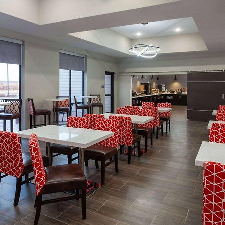 La Quinta Inn & Suites By Wyndham Coralville Iowa City Exteriör bild